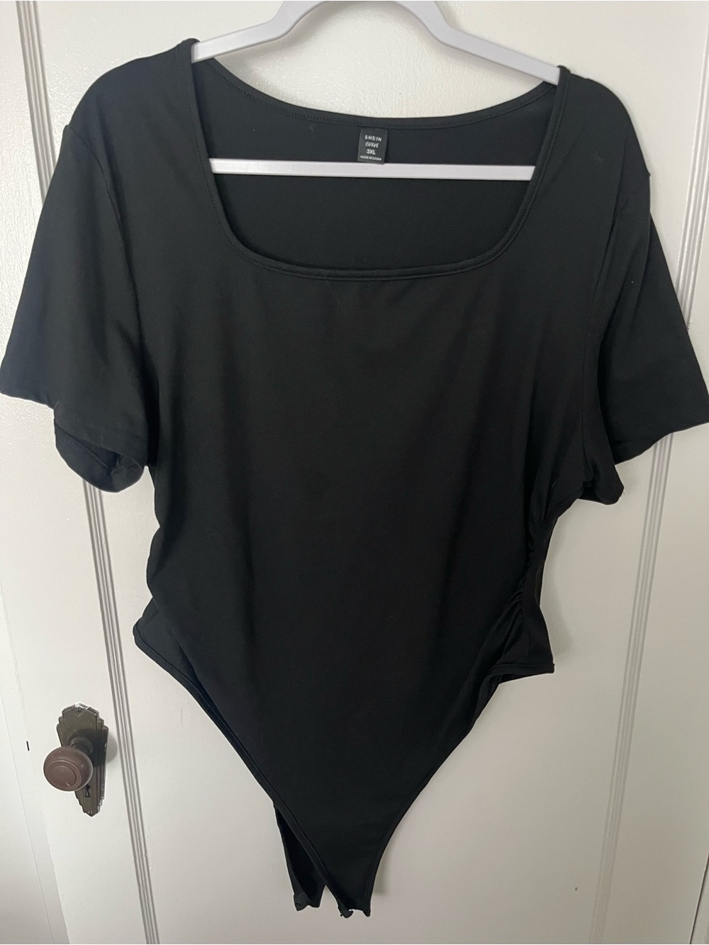 SHEIN Black Short-Sleeve Scoop Neck Bodysuit